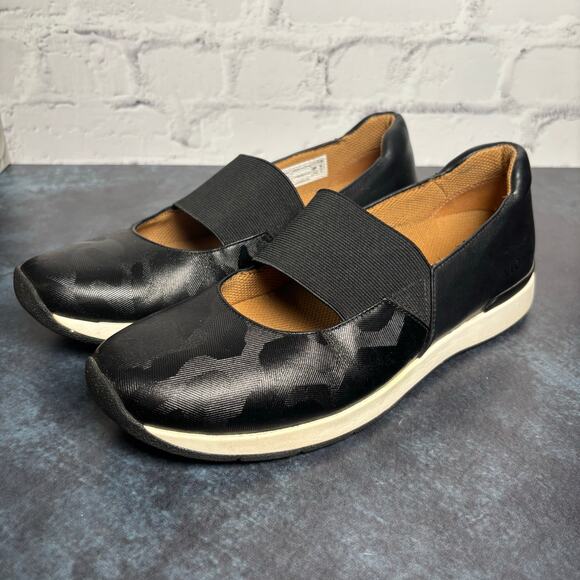 Vionic Women's Cosmic Cadee Mary Jane Walking Shoe Slip On Black Camo Size 7.5 - Picture 1 of 9